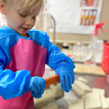 Load image into Gallery viewer, Rhoslyn’s Earth Pals Bath Melts