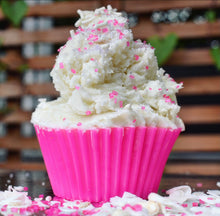 Load image into Gallery viewer, Cupcake, Yum Yum! Body Butter
